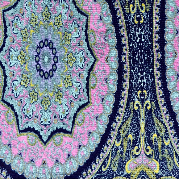 She’s Vintage Patterned Halter Top - Picture 4 of 5